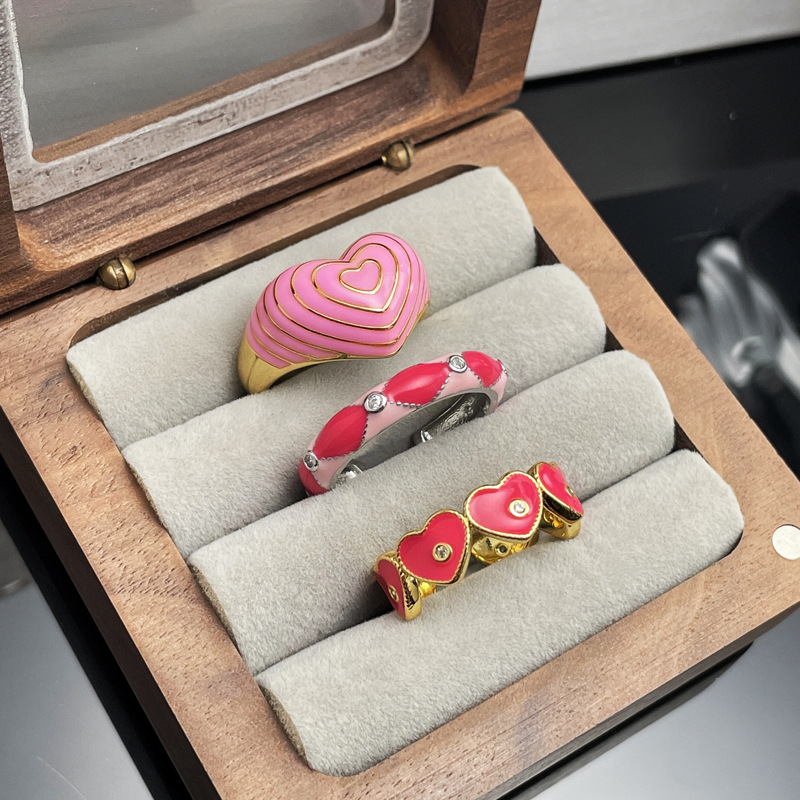 Sweet and cool diamondback checkered color-blocked heart-shaped drip glaze, a niche design open ring, a fashionable and versatile food ring for women's dopamine details Picture