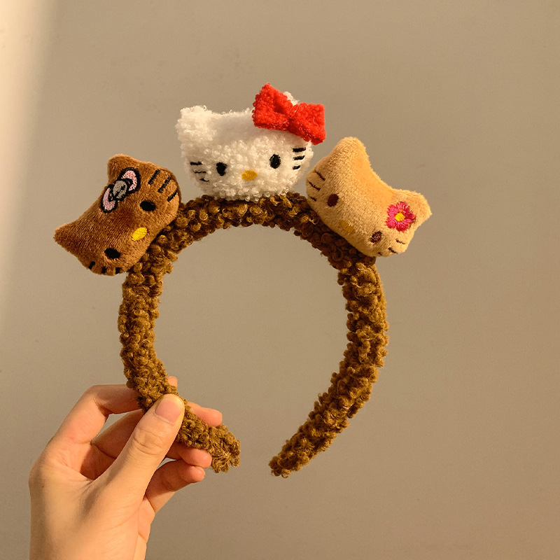 Cute HelloKitty plush hair band, special makeup hair clip and headwear for women to apply facial masks and wash their faces in summer Specification drawing
