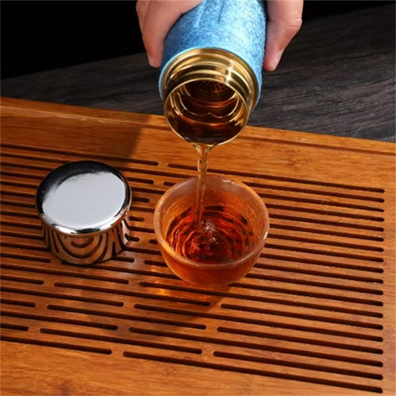 High-end business titanium-covered insulated cups with high appearance standards, portable colored ice flower titanium cups with hammer patterns and a high-end feel, gift water cups Application Scenario