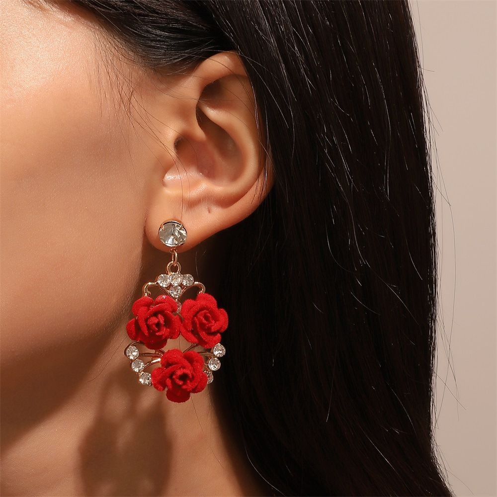 Cross-border European and American rose necklace set, retro and fashionable red rose necklace, earrings, ring, Valentine's Day gift Specification drawing