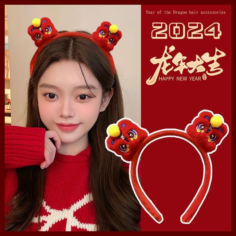 Cute red dragon doll headband, super adorable cartoon dragon horn headband, funny photo event performance, New Year's Eve zodiac headwear Application Scenario