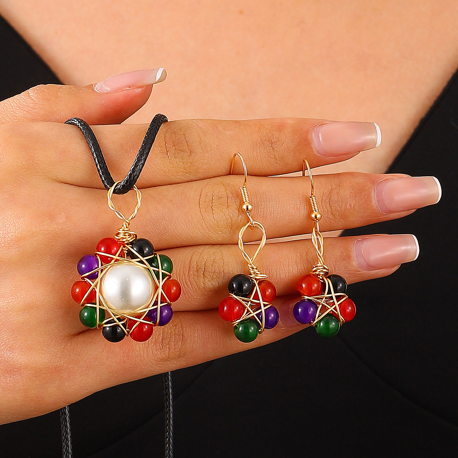 European and American artificial crystal wound pearl flower earrings, necklace, Bohemian jewelry set, women's fashion three-piece set full figure