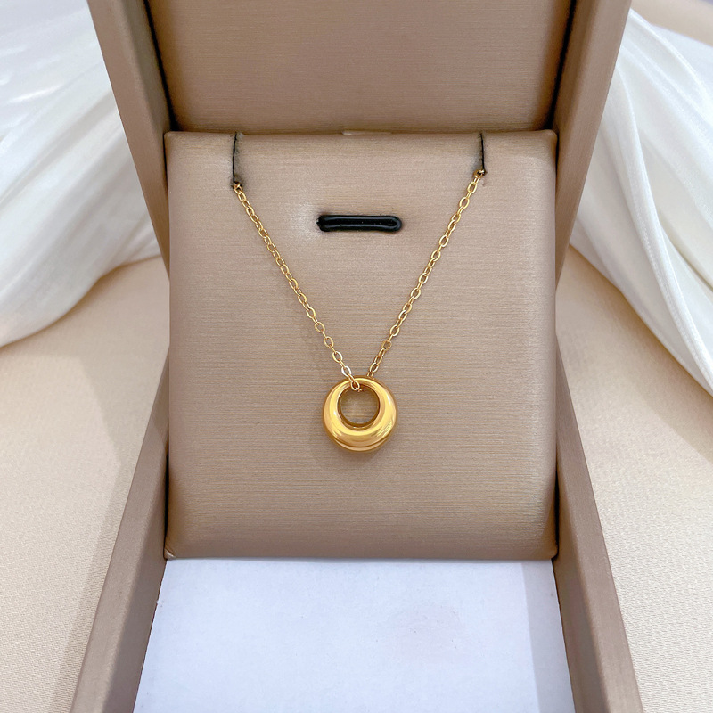 【 All-titanium Steel 】 Smooth circular ring, cold and minimalist style, real gold necklace inside the furnace, female Internet celebrity collarbone chain full figure