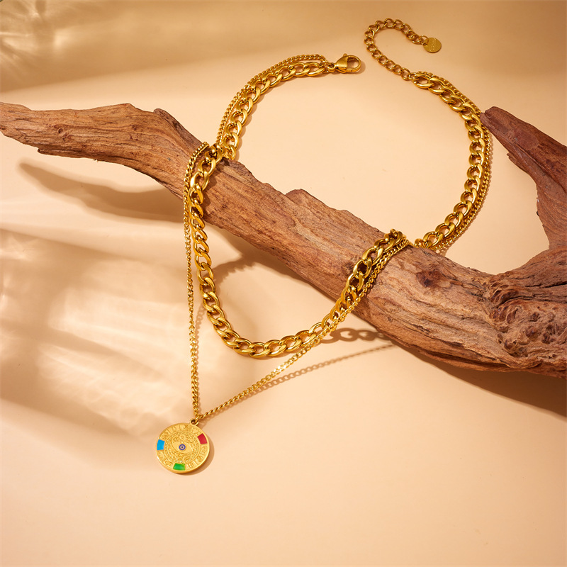 Cross-border fashion, retro and personalized gold-plated compass pendant, double-layer chain stainless steel heavy industry jewelry necklace details Picture