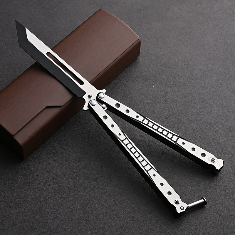 Butterfly Knife csgo Folding Knife, unedged practice self-defense, swinging hand toy knife, all-steel flower style beginner training comb Application Scenario