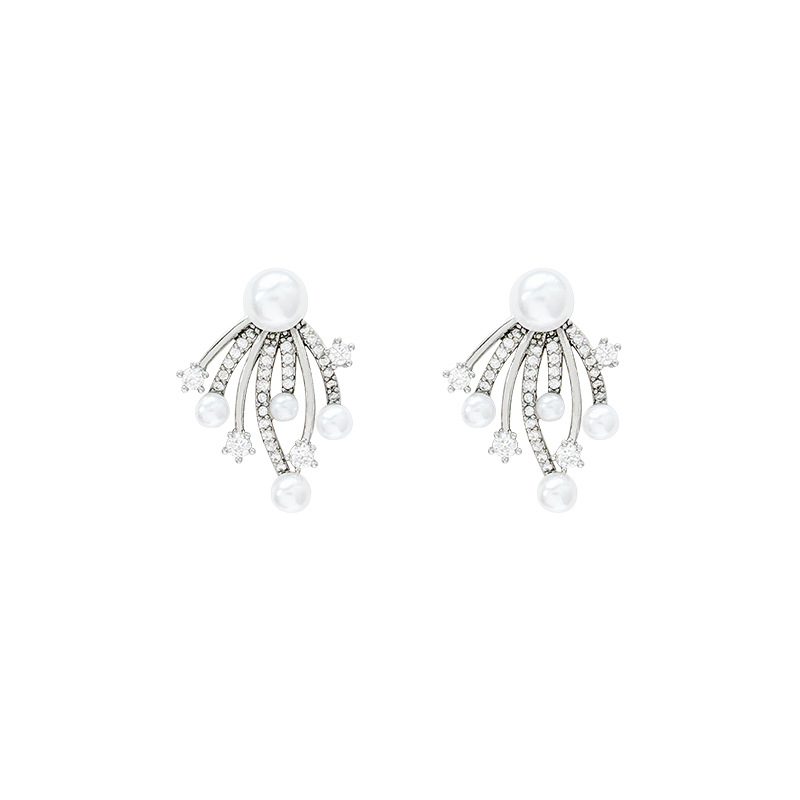 Super glittering zirconium firework pearl stud earrings for women, exquisite, light luxury, fashionable and high-end style earrings, versatile and elegant, internet-famous earrings Item Picture
