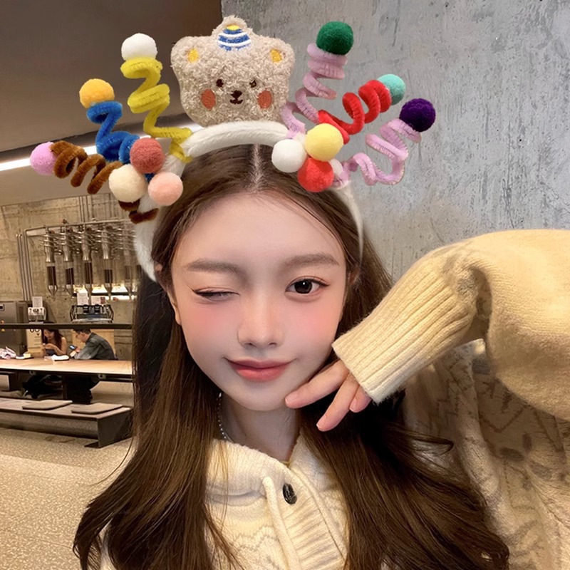 Cute cartoon plush hairband for women's autumn and winter new fluffy twist stick face wash headband hair clip and funny hair accessory Specification drawing