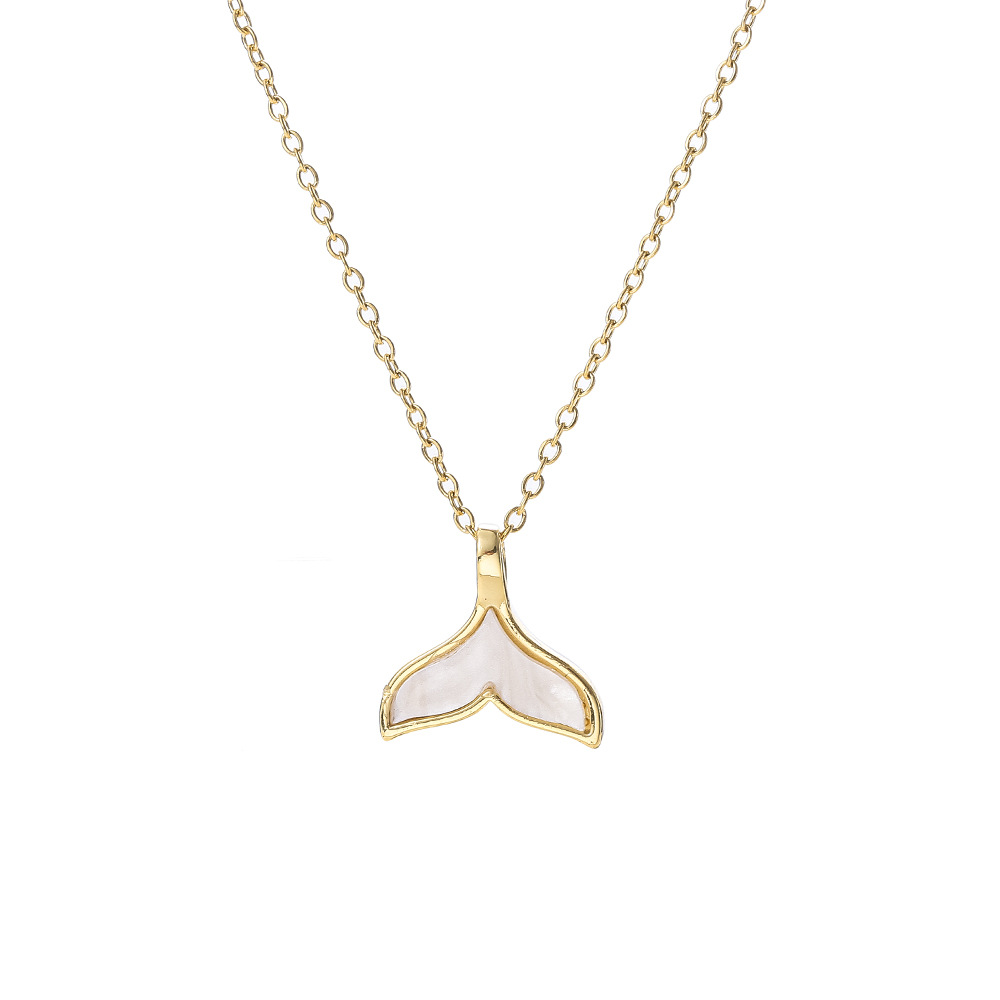 A simple Japanese and Korean shell fishtail pendant titanium steel necklace for women, a niche and light luxury collarbone chain, a unique and versatile fashionable accessory Item Picture