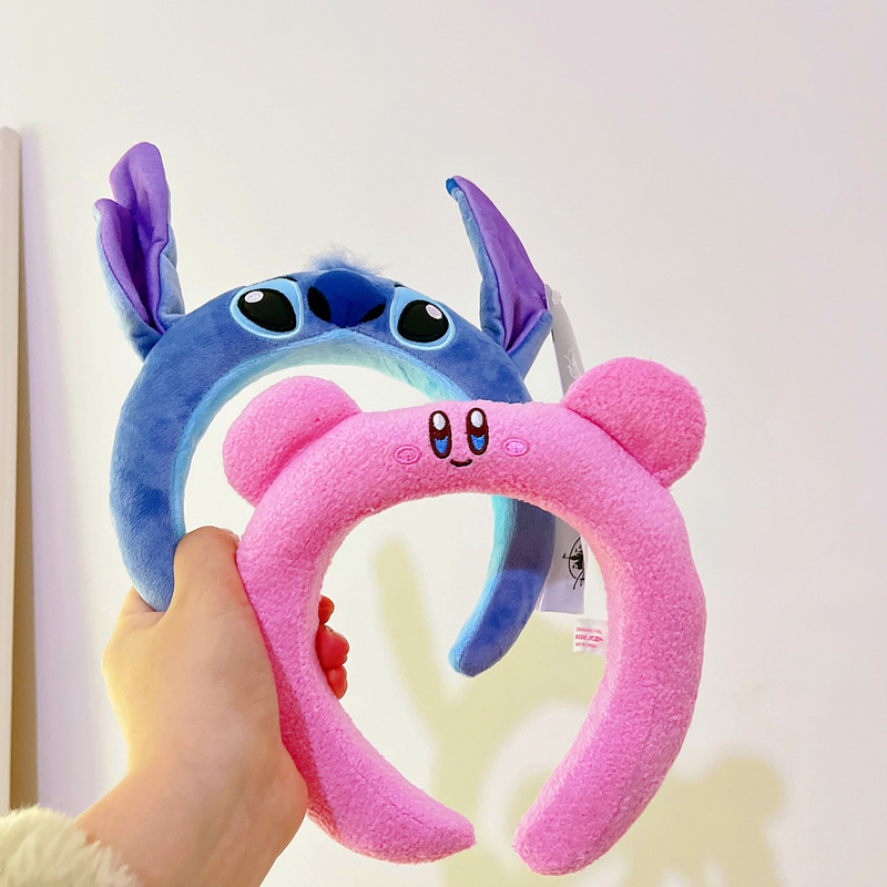 Star Kirby Stitch plush headband, cute Internet celebrity girl cartoon facial mask, makeup hair band, hair accessory Application Scenario