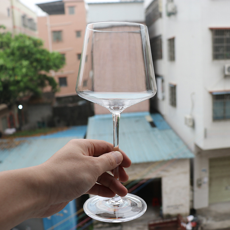 Wholesale single gift box square Burgundy crystal glass goblets, red wine glasses, wine glasses and champagne glasses Application Scenario