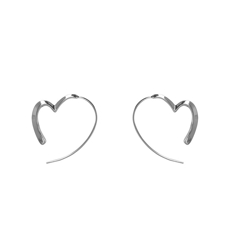 Cold and stylish heart-shaped earring earrings for women, simple and versatile, 2025 new bestseller, exquisite and high-end commuting earrings Item Picture