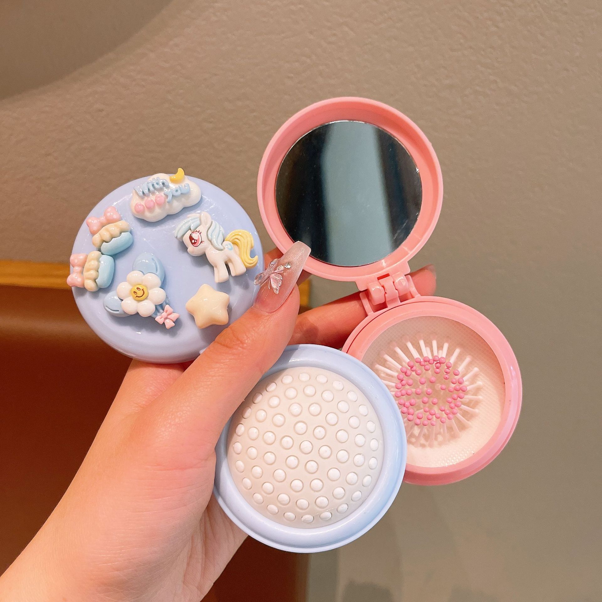 Cute cartoon mini folding comb for girls, portable air cushion comb, airbag massage comb and mirror all in one full figure