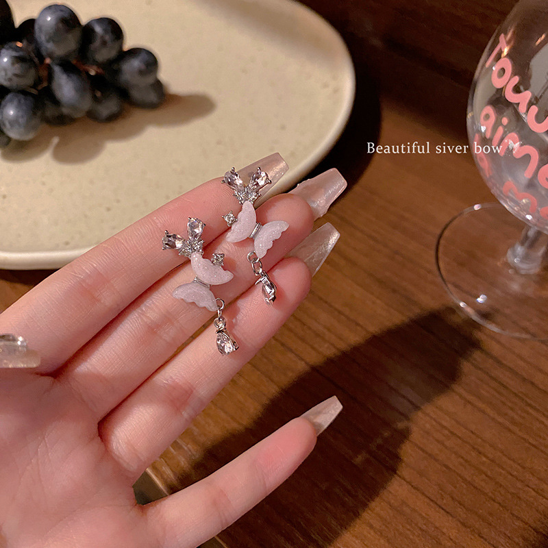 Pink zircon butterfly earrings, sweet and fresh for women, creamy and elegant Su earrings, high-end and versatile, exquisite earrings full figure