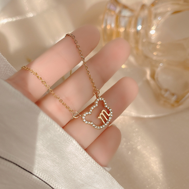 Korean-style, fresh and sweet M bear necklace for women, simple, niche and versatile collarbone chain, titanium steel fashionable forest-themed accessory Application Scenario