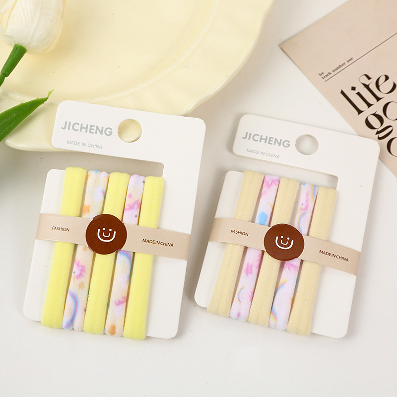 The new style of the 2025 stylish leather band women's hair tie, high-elasticity and durable hair band leather case, is a popular hair tie from South Korea Specification drawing