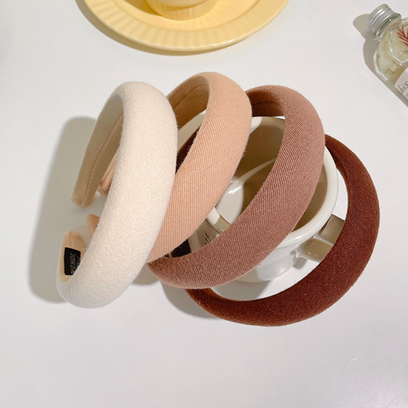 Korean style ins milk coffee sponge hairband, simple and elegant for women, high top hairpin, popular facial cleansing headband wholesale Specification drawing