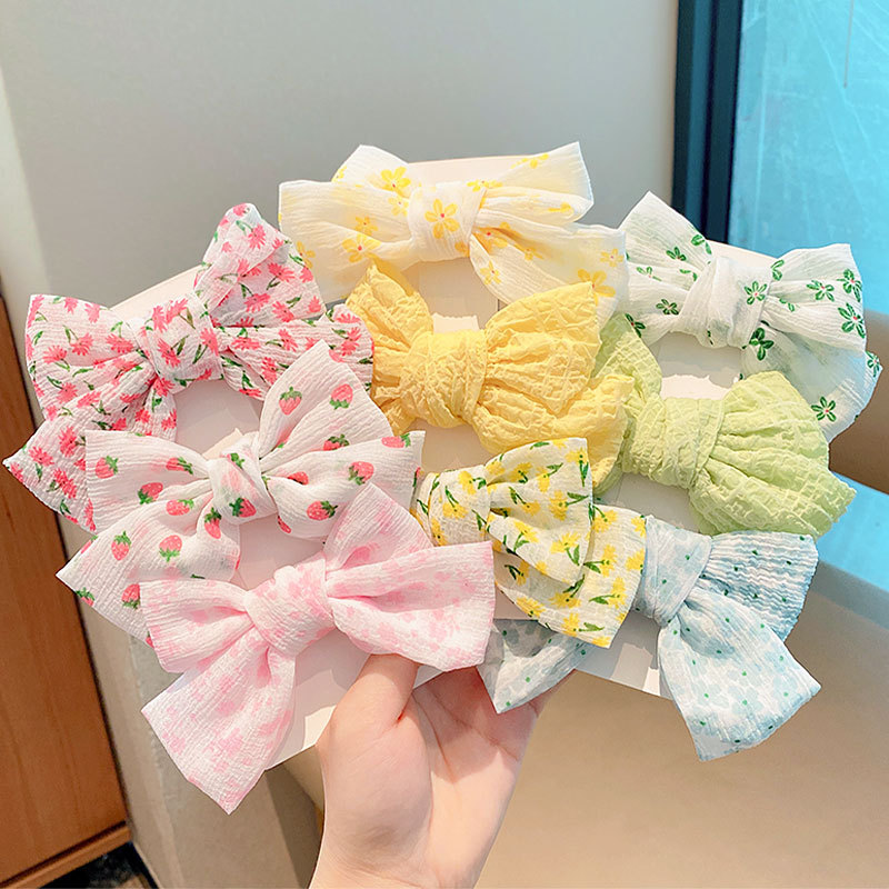 Children's bow hair clip, sweet and cute. Girl's back head hair accessory, side clip. Girl's floral headwear hair clip details Picture