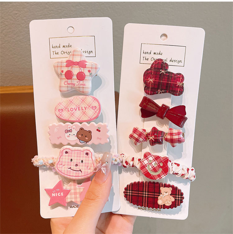 Children's chanel-style short hair fringe clip, sweet cartoon cat bear bow check bangs clip, versatile hair clip for girls Application Scenario