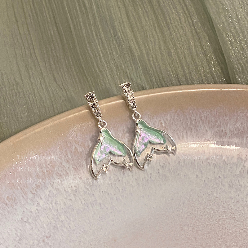 Colorful beauty fishtail zircon stud earrings for women, a high-end Korean-style, super fairy-like, niche and elegant style earrings, 925 silver needle Application Scenario