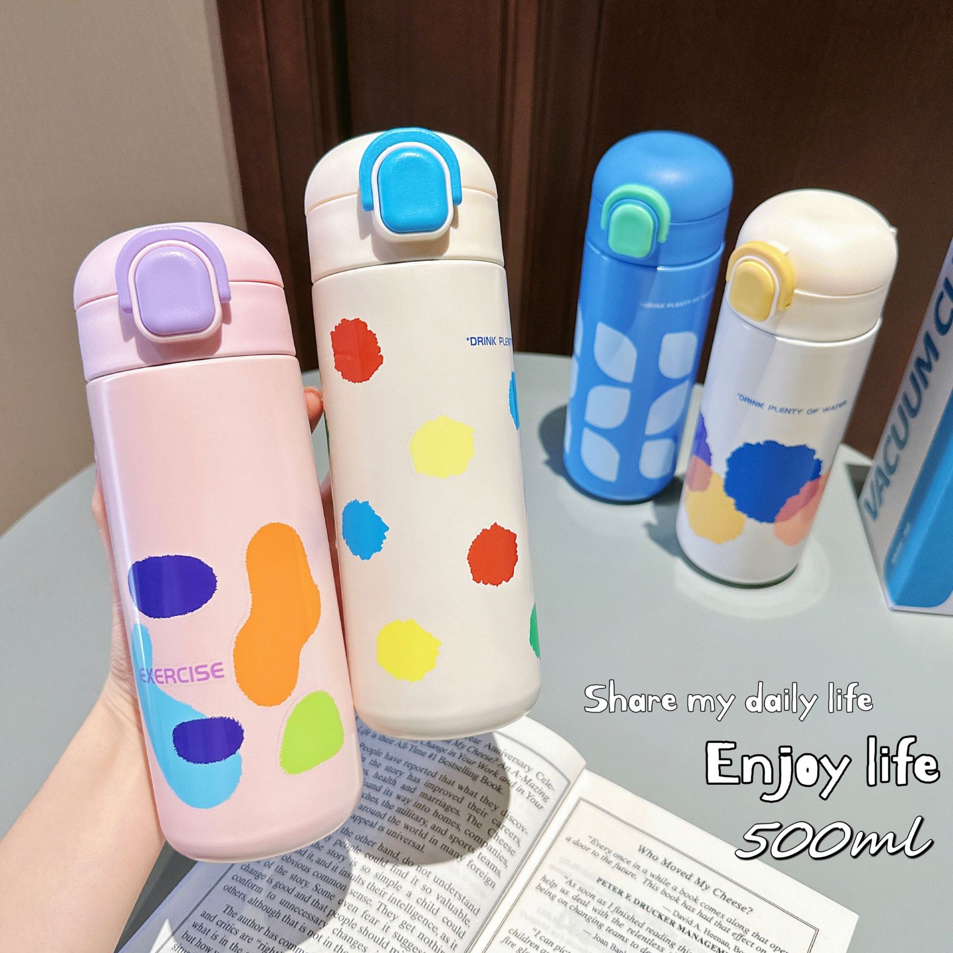 Dopamine fashionable insulated cup with straw, portable student straw cup, pop-up lid, couple gift, high appearance level water cup full figure