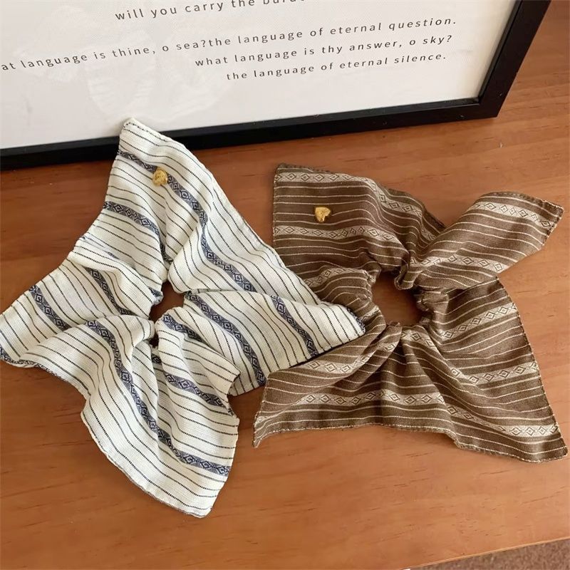 The blogger's retro striped square large intestinal hair band, square scarf, hair tie, low ponytail hair tie, hair tie, hair band and hair accessory Specification drawing