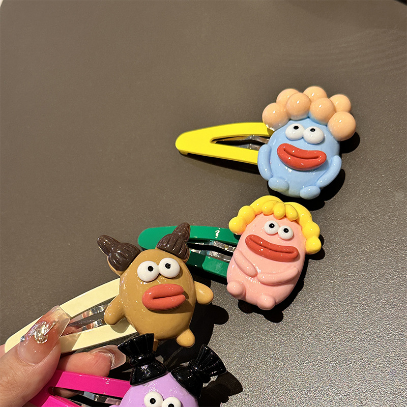 Funny and ugly doll hair clips, sausage-mouth cute hair clips, female bangs by the seaside, broken hair clips, funny headwear 2023 new style details Picture