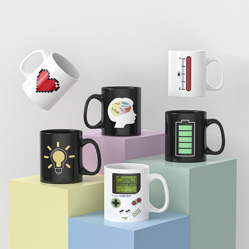 Large-capacity ceramic water cups, color-changing mugs, trendy and cool game consoles, temperature-sensitive color-changing ceramic coffee cups Application Scenario