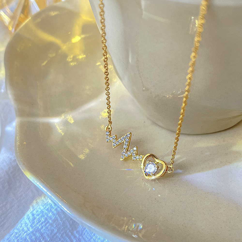 Fashionable and elegant electrocardiogram heart-shaped necklace, women's niche design sense heart-shaped collarbone chain, light luxury full diamond jewelry wholesale Application Scenario