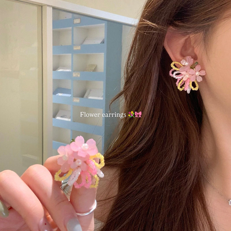 Summer crabapple flower beaded earrings, light luxury and high-end, sweet and elegant earrings, Dopamine Sen-style elegant stud earrings for women full figure