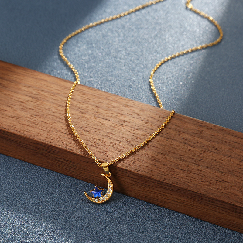 Korean InS-style star and moon titanium steel necklace for women, exquisite zircon pendant, niche design sense, versatile collarbone chain Specification drawing