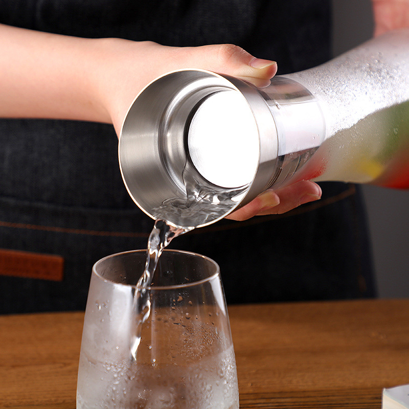 PC acrylic cold water kettle, stainless steel lid cold water kettle, plastic flower tea and juice kettle, high-temperature resistant wholesale for restaurants Application Scenario