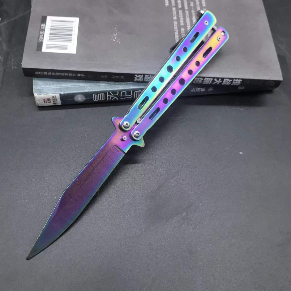 CSGO Butterfly Folding Training Knife yy Cool Beginner's hands-off Cool tool Safe and non-sharp anime peripheral Application Scenario