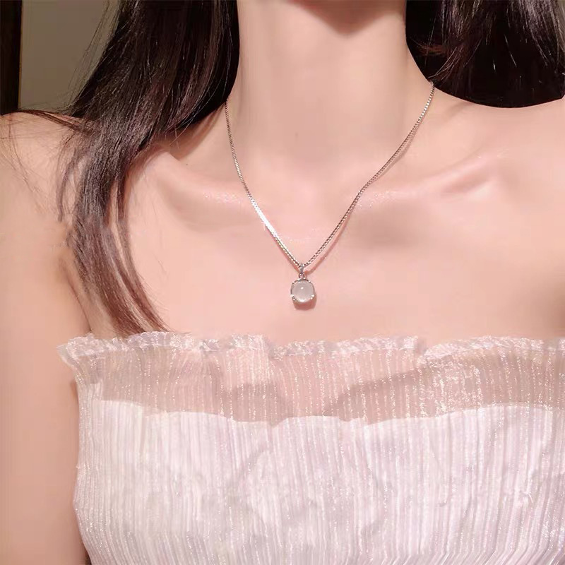 "Sea Blue Moonstone s925 sterling silver gemstone versatile necklace, Instags-style geometric oval high-end niche collarbone chain for women. details Picture