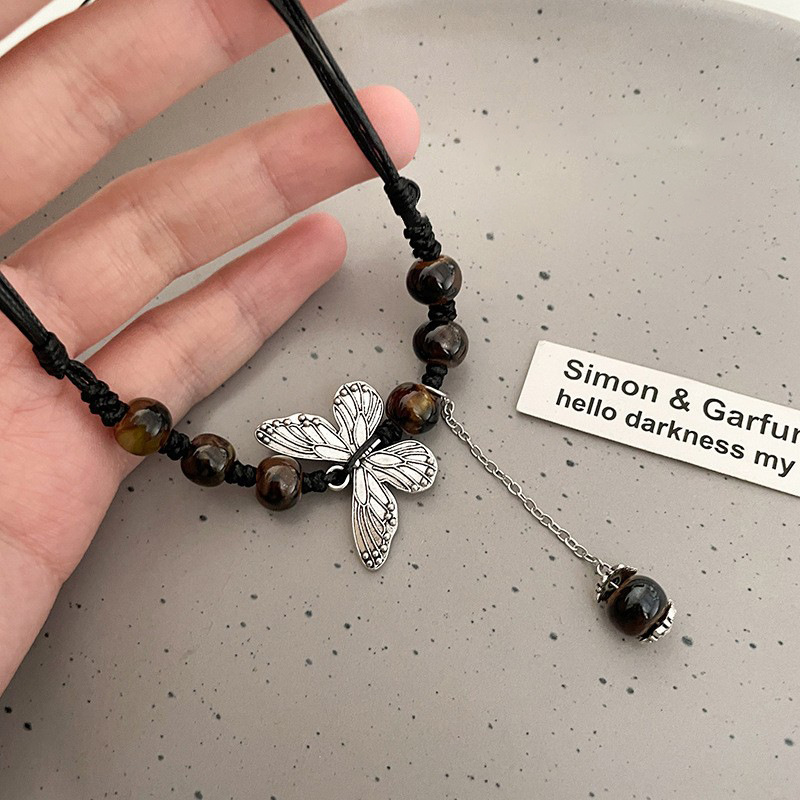 New Chinese-style butterfly necklace, national trend ancient-style collarbone chain, drawstring neck chain, creative ethnic style fashionable beaded collarbone chain Application Scenario