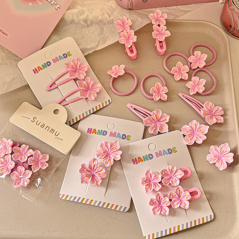 Spring Korean version cherry blossom children's hairpin that doesn't hurt hair, pink and cute girl's hairpin, flower headband, girl's hair accessory full figure