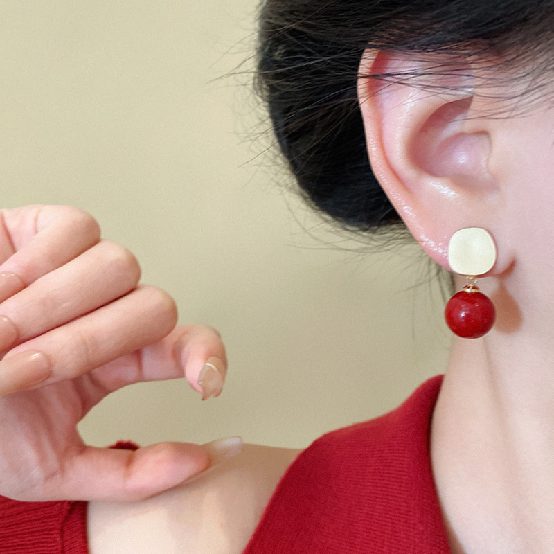 Ankela Red round pearl Stud earrings for Women's unique retro style 2025 Autumn/Winter High-end New Year earrings wholesale Application Scenario