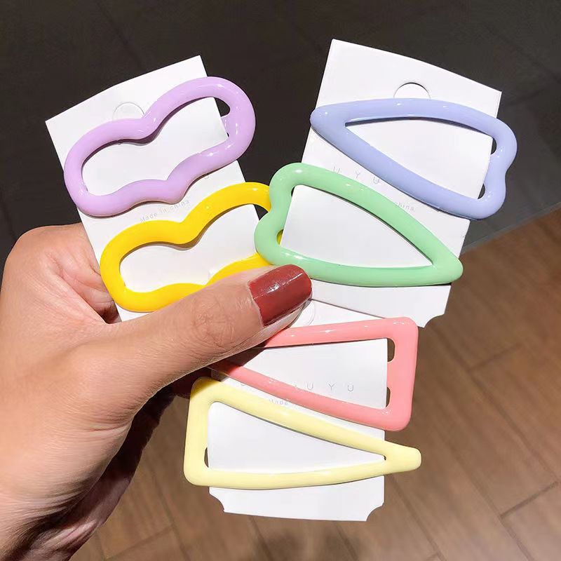 Korean macaron heart-shaped baked paint hair clips, bb clips, large clips, candy-colored glossy triangular star bangs hair clips Specification drawing