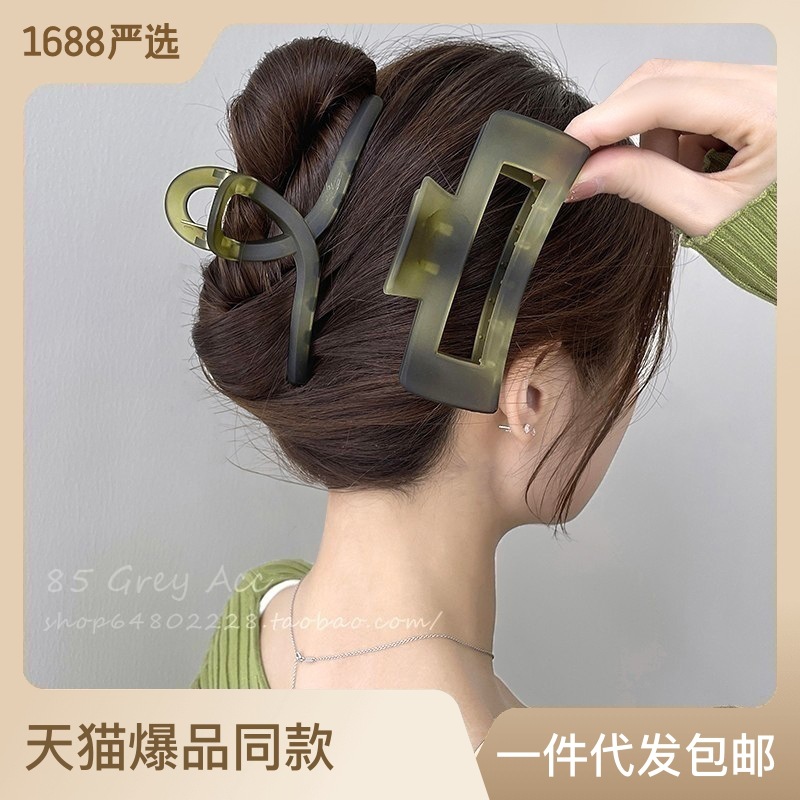 Korean minimalist matte green hair clip, grab clip, updo hair accessory, spring and summer high-end, exquisite shark clip, large hair clip details Picture