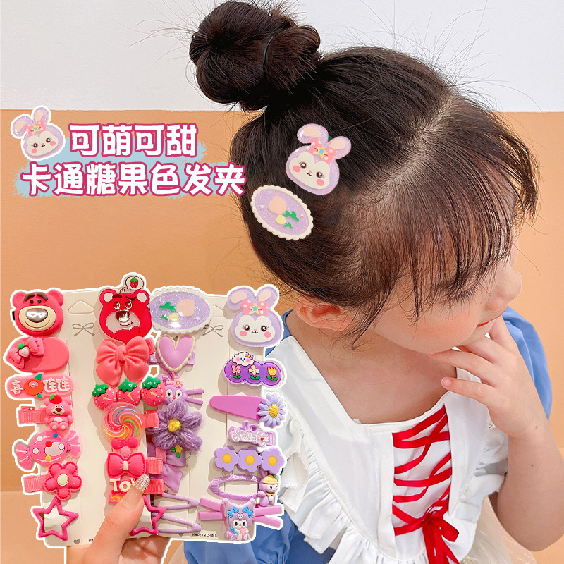 Children's cartoon hair clips, cute strawberry bear star delu hair clips, girls' broken hair bb clips, side bangs clips, girls' hair accessories Application Scenario