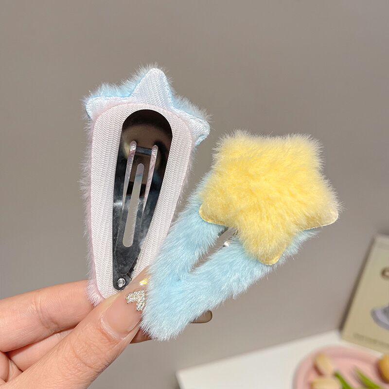 Autumn and winter plush dopamine star hair clips, cute and sweet five-pointed star hair clips, bb clips, side broken hair bangs clips Application Scenario