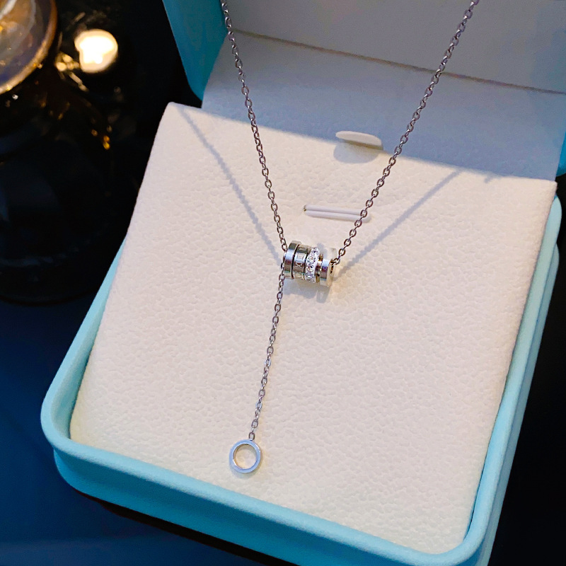 This fashionable and simple titanium steel natural-color fringed waist necklace is a unique and elegant, light luxury collarbone chain accessory that does not fade Specification drawing