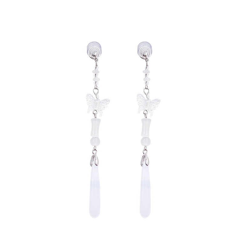 New Chinese-style butterfly beaded tassel earrings, a versatile and high-end traditional Chinese style teardrop stud earrings for cheongsam Item Picture