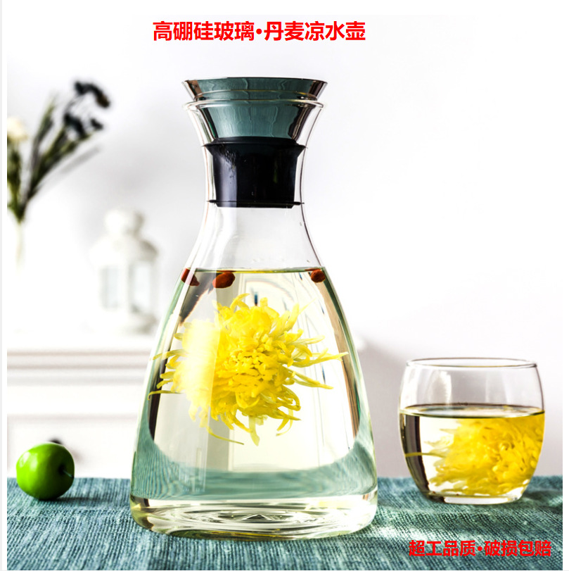 Danish-style SOLO stainless steel lid cold water bottle, large-capacity cold water bottle, high borosilicate glass anti-side leakage juice bottle full figure