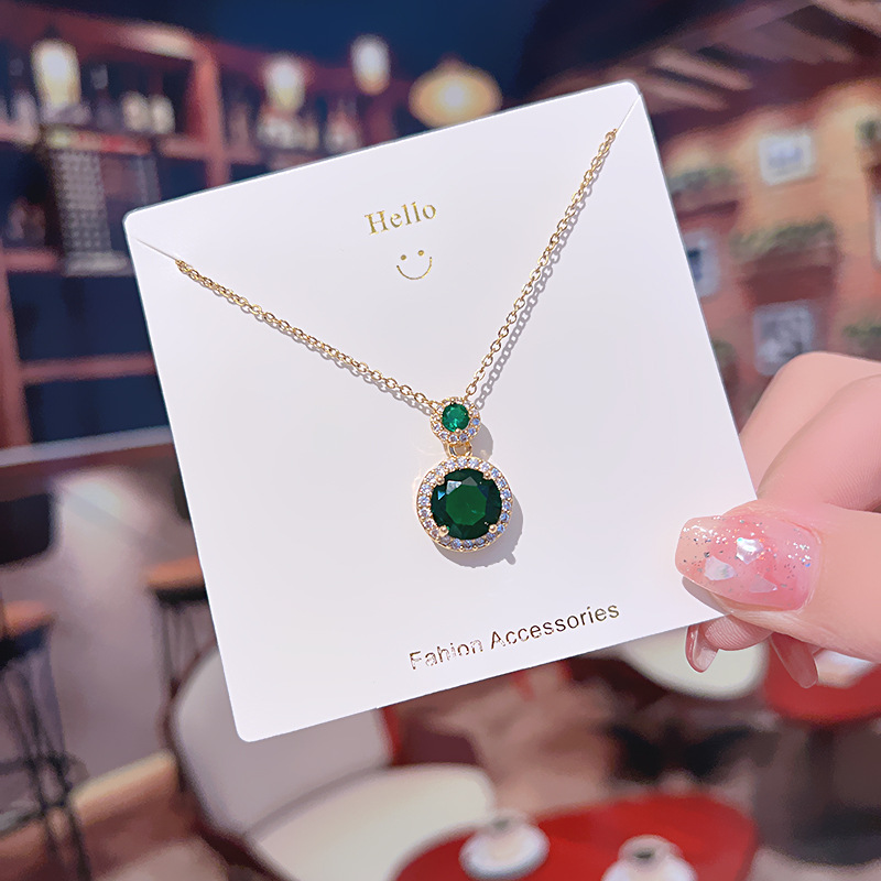 Korean Instags-style emerald gemstone necklace, a niche and high-end female Internet celebrity collarbone chain, fashionable and non-fading neck chain Specification drawing