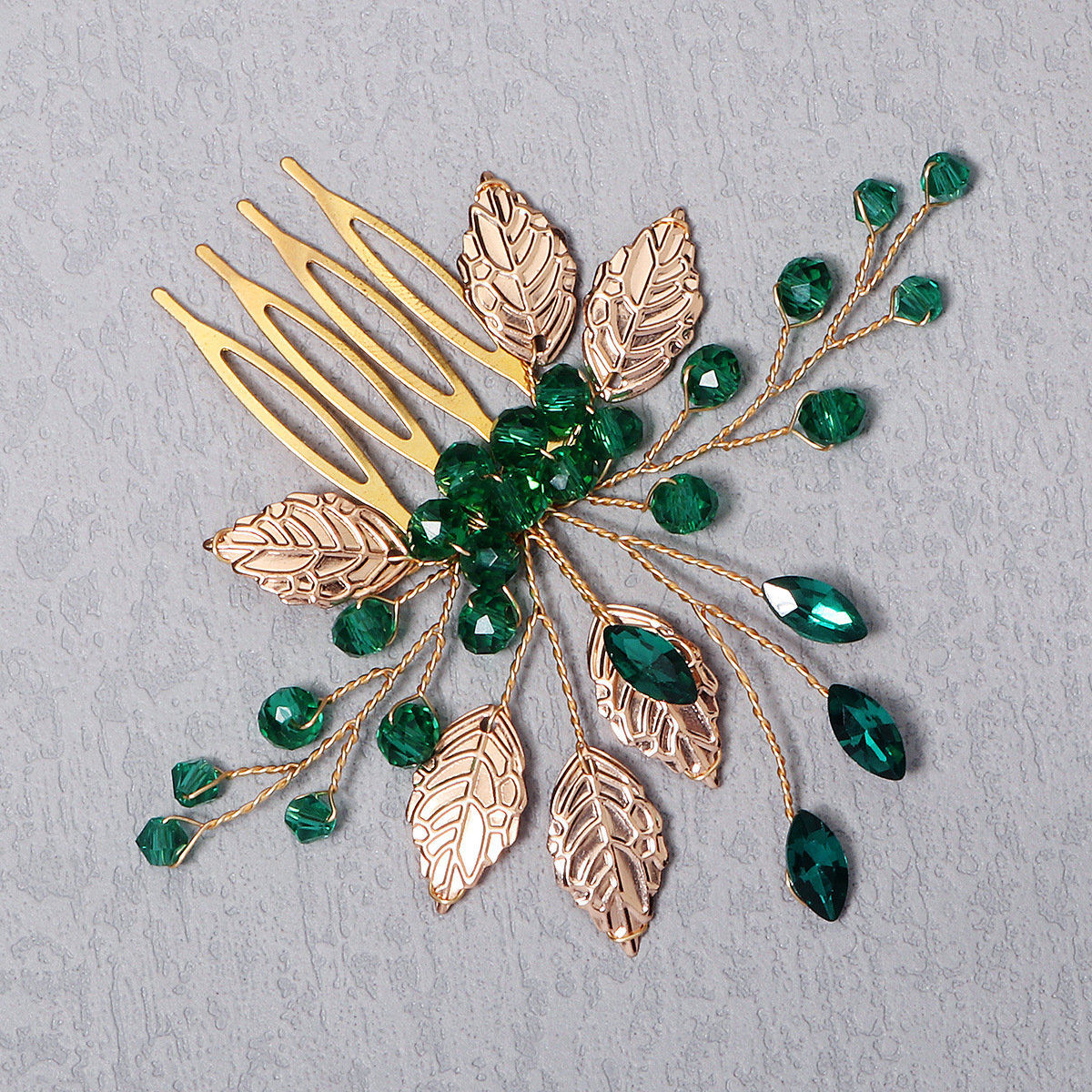Cross-border retro alloy water diamond insert comb, handcrafted leaf green crystal headwear, ancient-style Hanfu accessories, bride's hair comb Application Scenario