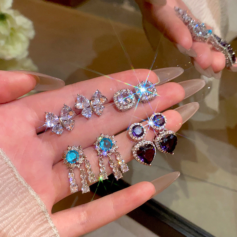 Korean-style exquisite zircon tassel earrings, light luxury and high-end feel, heart-shaped stud earrings, elegant long earrings, best-selling earrings for women details Picture
