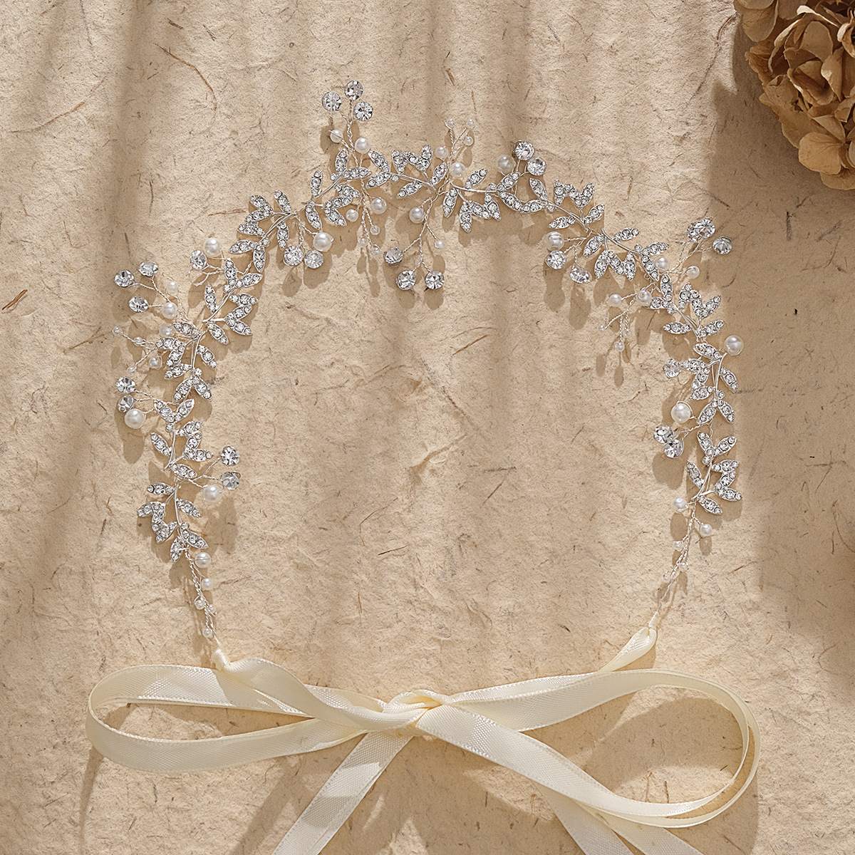 Korean cross-border accessories, wedding ornaments, alloy rhinestone headbands, banquet dress and makeup headbands, handcrafted bride headwear Specification drawing