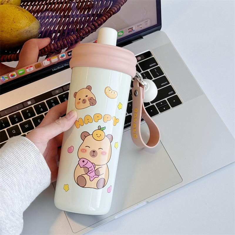 Cartoon cute pet straw cup with dust cover, portable insulated water cup, cute female student, high appearance level, portable insulated cup full figure