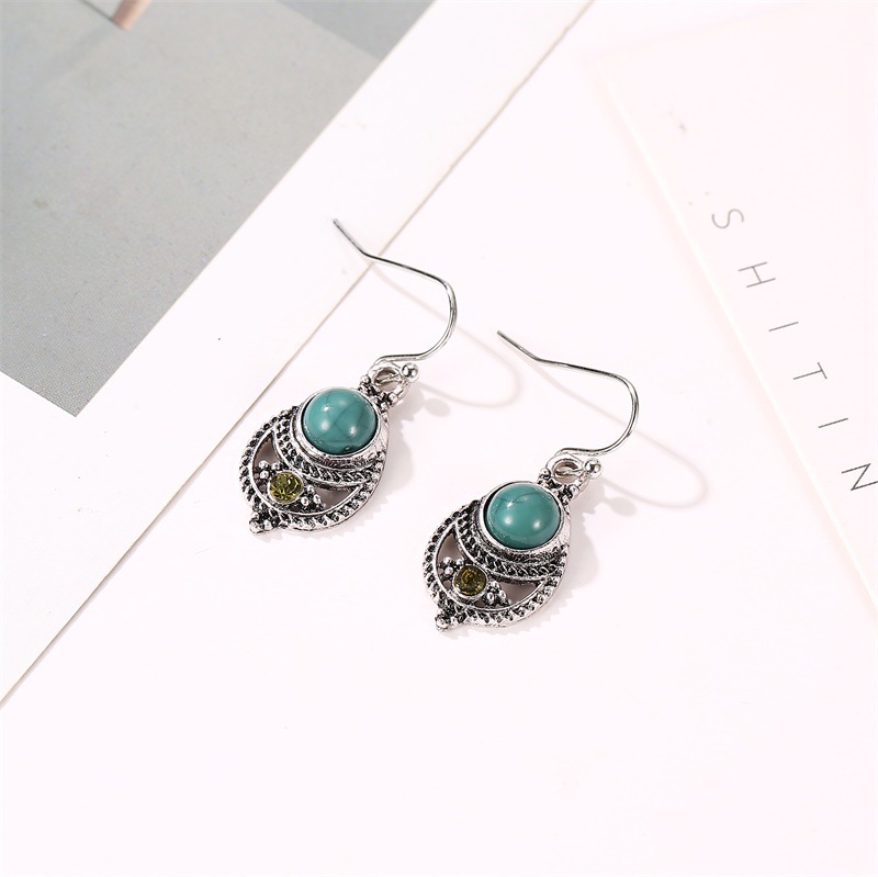 European and American simple earrings, Bohemian-style turquoise pendants, court retro hollowed-out carved ear hook earrings details Picture