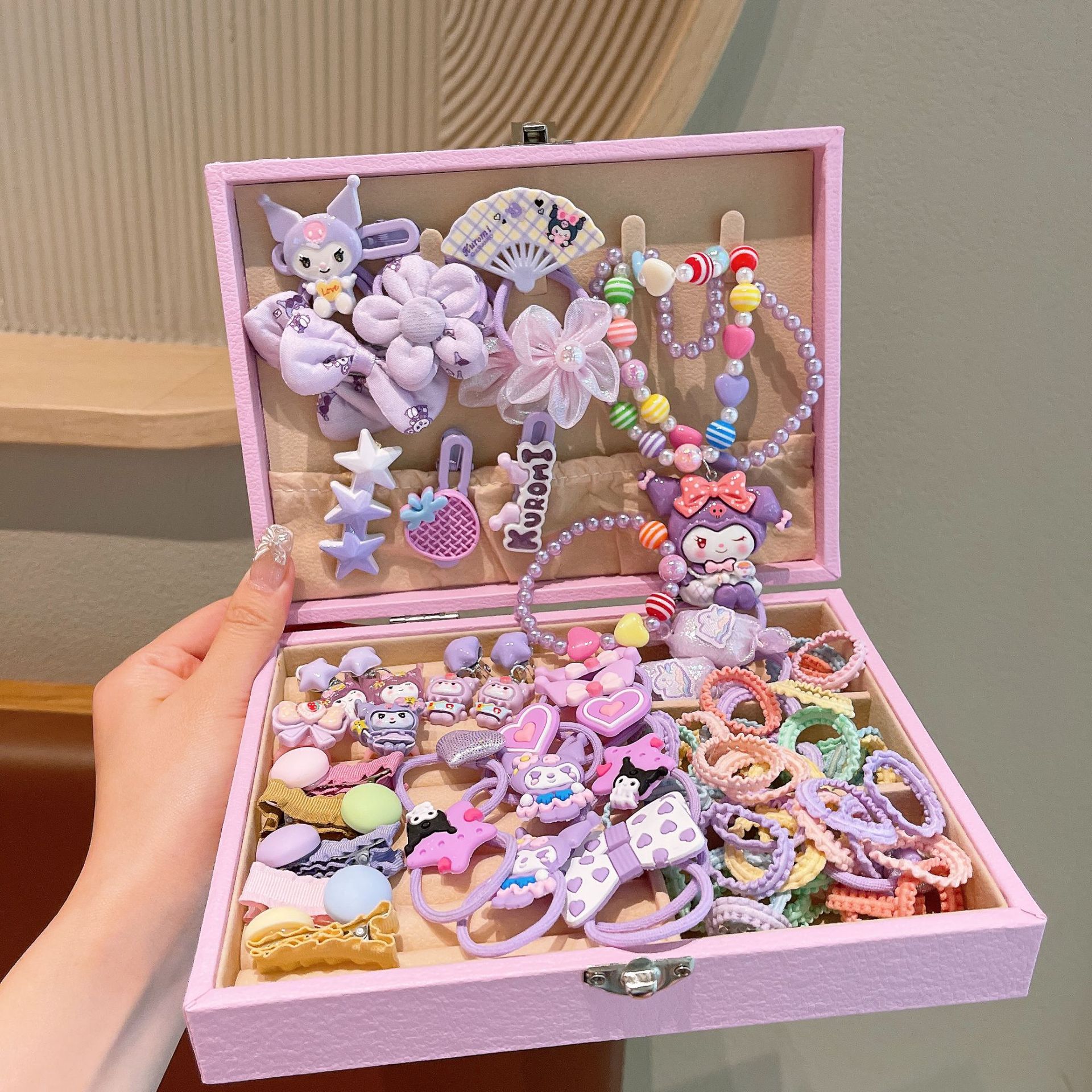 Kuromi Children's Hair Accessory Set Gift Box, Birthday Present for Little Girls, Princess Cartoon Sanrio Hair Clip Jewelry Box details Picture